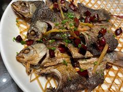 -黄泥岗·地道湖北菜(奥特莱斯店)