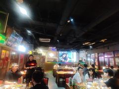-马路牙子烧烤音乐酒馆(望京店)