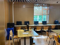 -漕河泾街道图书馆(漕河泾社区文化活动中心店)