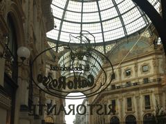 -文艺复兴百货(米兰大教堂广场店)