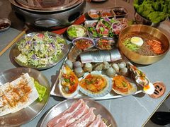 -围炉肉舍丹东海鲜烤肉·烤活鳗(步行街店)