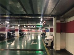 -北京财富中心-停车场