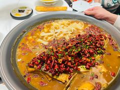 -皇城根·鲁菜济南菜·吊炉烤鸭·炒鸡鱼头(济南旗舰店)