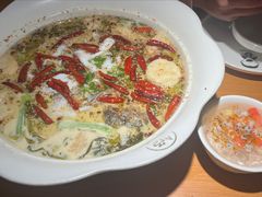 -江渔儿酸菜鱼专门店(明珠广场店)