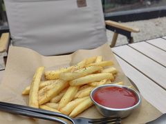 -J Create城市露营咖啡·简餐·宠物(上海动物园店)