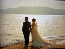 -乐派诗婚纱摄影