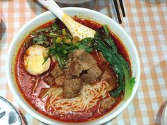 红烧牛肉面-张氏宽窄巷成都名小吃(茂业百货华强北店)
