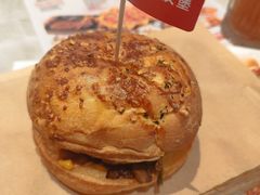 -必胜客(东大桥店)