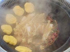 -哈尔滨烧烤·山河村铁锅炖(交大店)