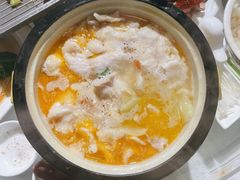 招牌酸汤鱼-老浒记烤鸭-北京菜(琉璃厂店)