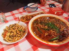 -洪霞餐馆·川菜·鲜货现炒(两江春城店)