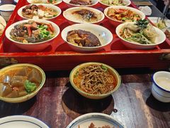 -蓝田九大碗民俗食府(蓝田店)