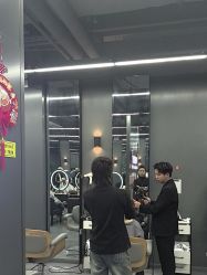 -藤野造型烫发染发