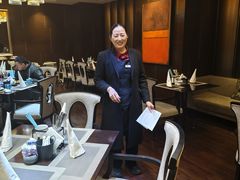 -天津京基皇冠假日酒店