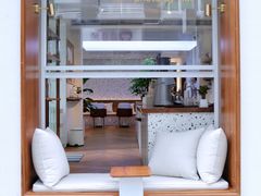 -Line 咖啡(石厦花园店)