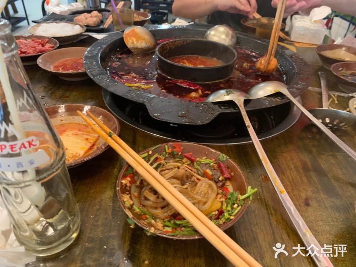 黄潇洒老火锅(九眼桥宏济巷店)图片