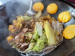 -粘豆包柴火铁锅炖