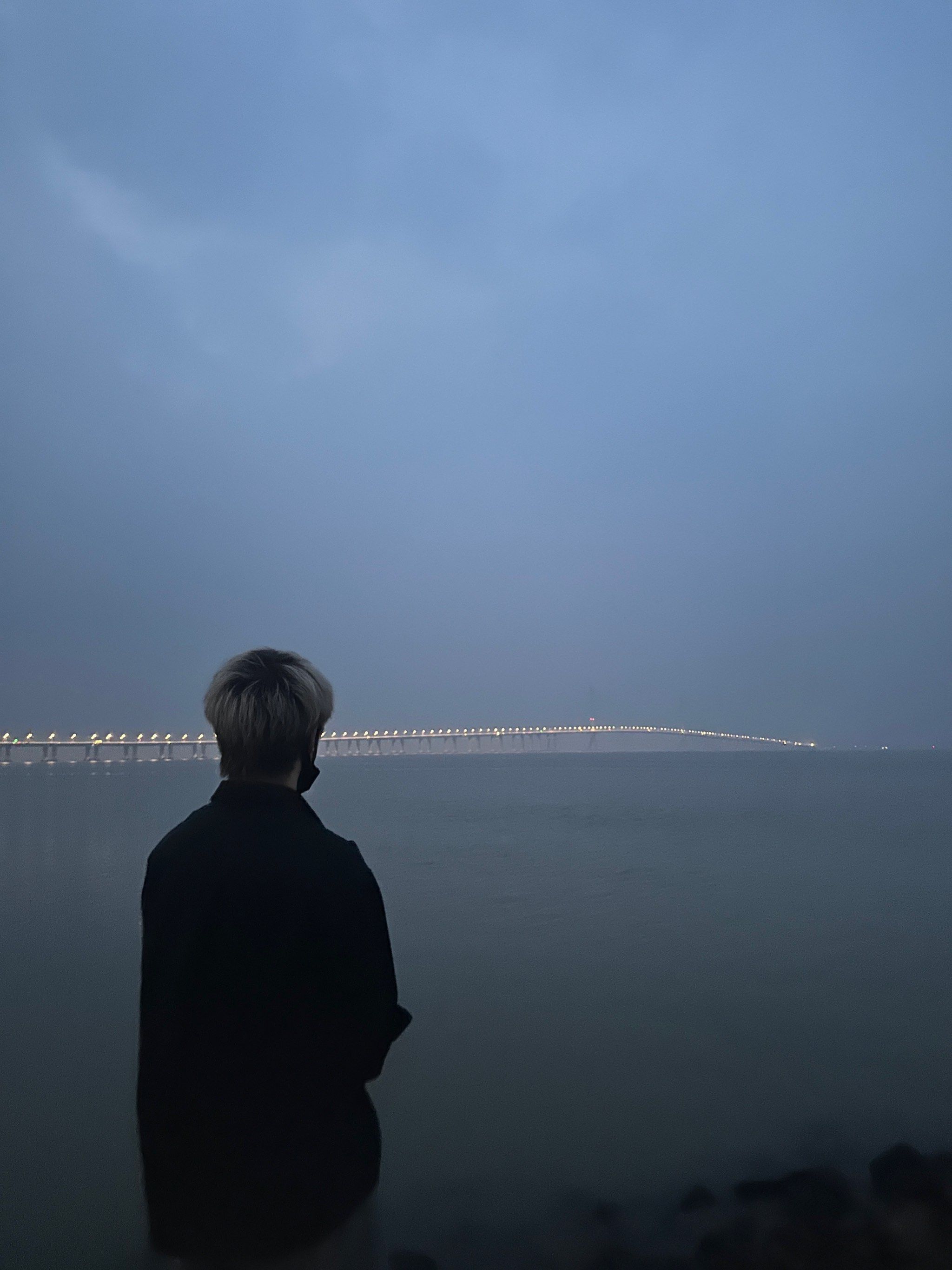 寒江孤影江湖故人 相逢何必曾相识