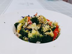 -汽车博物馆主题餐厅