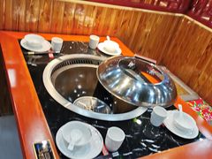 -袁小二大东北铁锅炖(吉祥村总部)