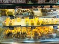 -白玉兰食品甜凤店(合生汇店)