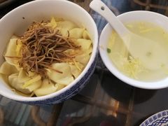 -笑来喜馄饨小笼工坊店(湖滨街店)