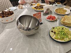 -何适山庄 ·可团建(水长城P2停车场店)