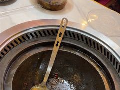-哈尔滨烧烤·山河村铁锅炖(交大店)