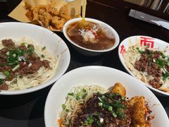 -周小波重庆小面·重庆名小吃(邹容路店)