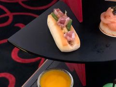 -Salon de The de Joel Robuchon(外滩18号店)