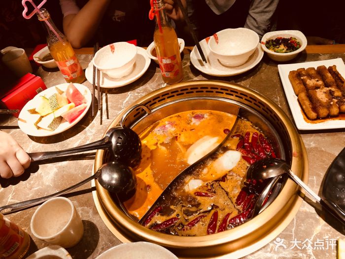 炉火火成都老火锅(光谷天地店)图片