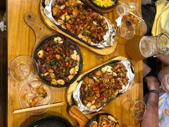 -老东镇啤酒屋海鲜加工·蒸汽海鲜·海鲜烧烤(台东店)