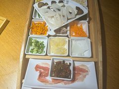 -芸南道·过桥米线(昆明老街旗舰店)