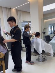 -优尚·烫·染·店