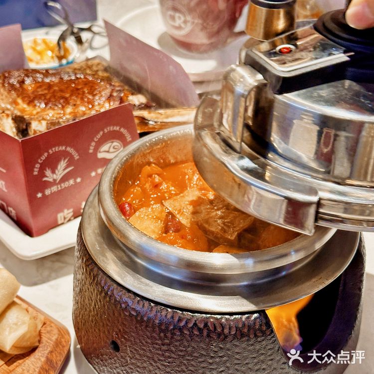 太香了！这汽锅牛肉让我直接干了2碗饭！