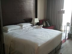 -广州天河希尔顿酒店