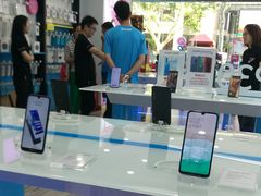 -荣耀授权专卖店(黄浦浙江中路店)