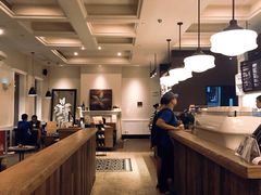 星巴克(沙面店)-星巴克臻选(广州沙面店)