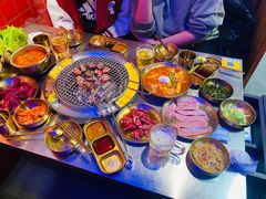 -釜山火炉·海鲜烤肉(紫藤路店)