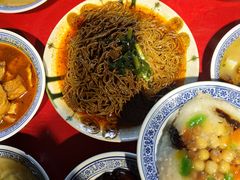 -蓝田九大碗民俗食府(蓝田店)