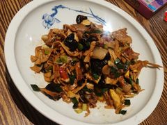 -佬湘楼·27年湘菜(天河都市广场店)