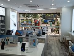 -荣耀授权专卖店(黄浦浙江中路店)