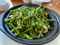 小碗豆角炒肉-峪鸡餐厅