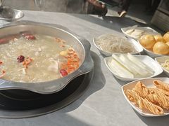 -光头药膳鸡(莱茵小镇店)