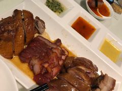 -新大咀港式茶餐厅(宝山万达店)