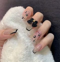 -悦指间美甲美睫