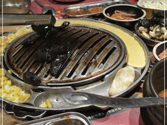 -青瓦炭韩潮烤肉(花园道店)