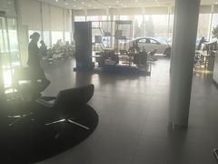 -奔驰利星行(北京花乡店)