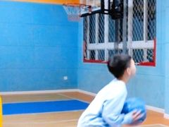 -悦动体能篮球羽毛球网球(三里河店)