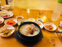 -长寿参鸡汤(朝韩风情街店)